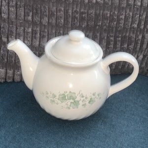 🔵 Corelle Coordinates tea pot